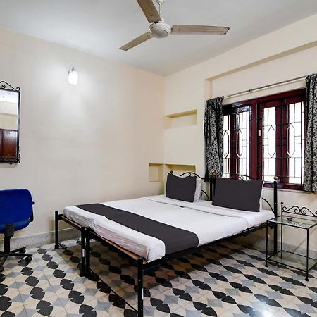 Oyo Simplex Guest House Behala Kolkata Luaran gambar