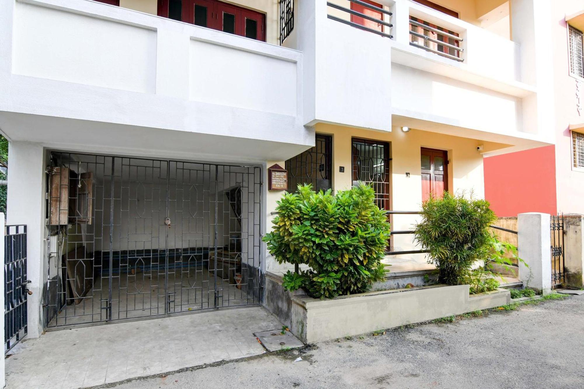 Oyo Simplex Guest House Behala Kolkata Luaran gambar