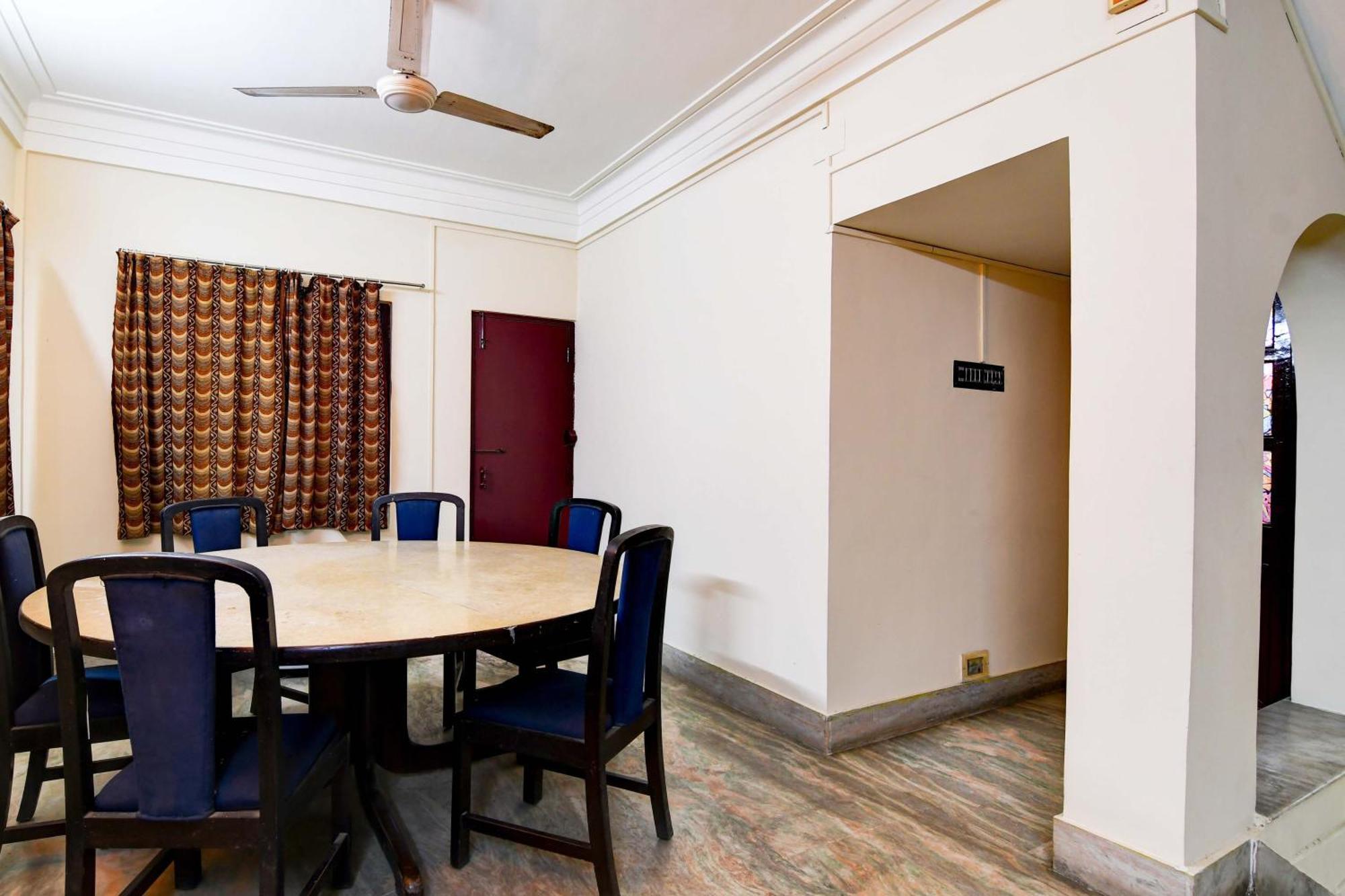 Oyo Simplex Guest House Behala Kolkata Luaran gambar