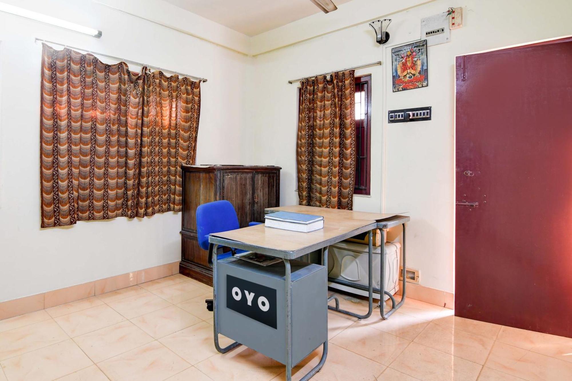 Oyo Simplex Guest House Behala Kolkata Luaran gambar